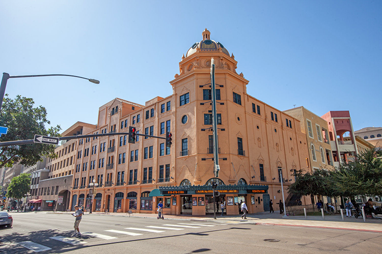 gaslamp historical property